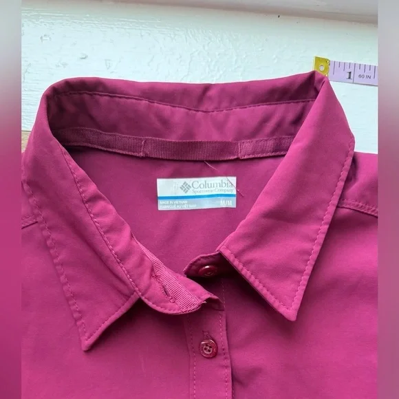 Columbia Women’s Shirt Button Up Sleeveless Hiking Burgundy Size M - Picture 3 of 6